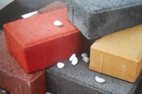 如何澆筑一塊高質量的水泥彩磚？